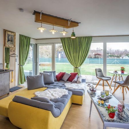 Vilka U Dyje Villa Зноймо Екстериор снимка