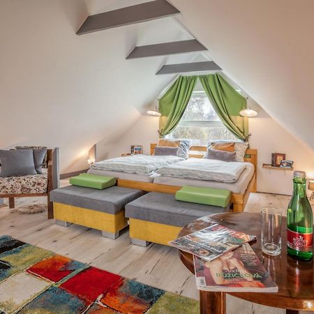 Vilka U Dyje Villa Зноймо Екстериор снимка